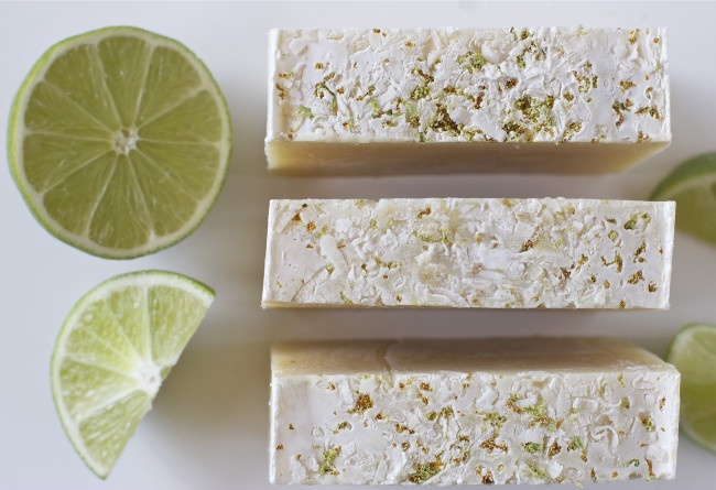 595555-650-1459078793-Coconut-Lime-Soap-4-650x445